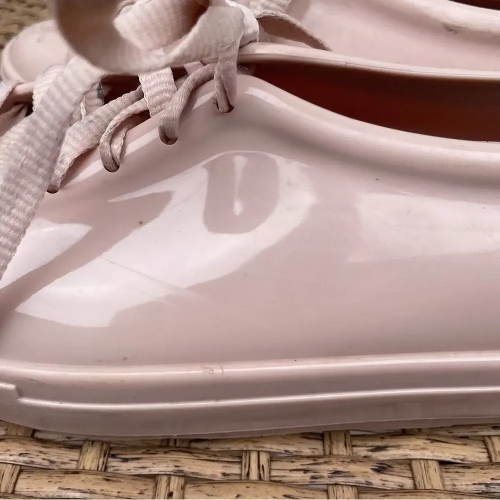 Melissa girls pink sneakers size 5